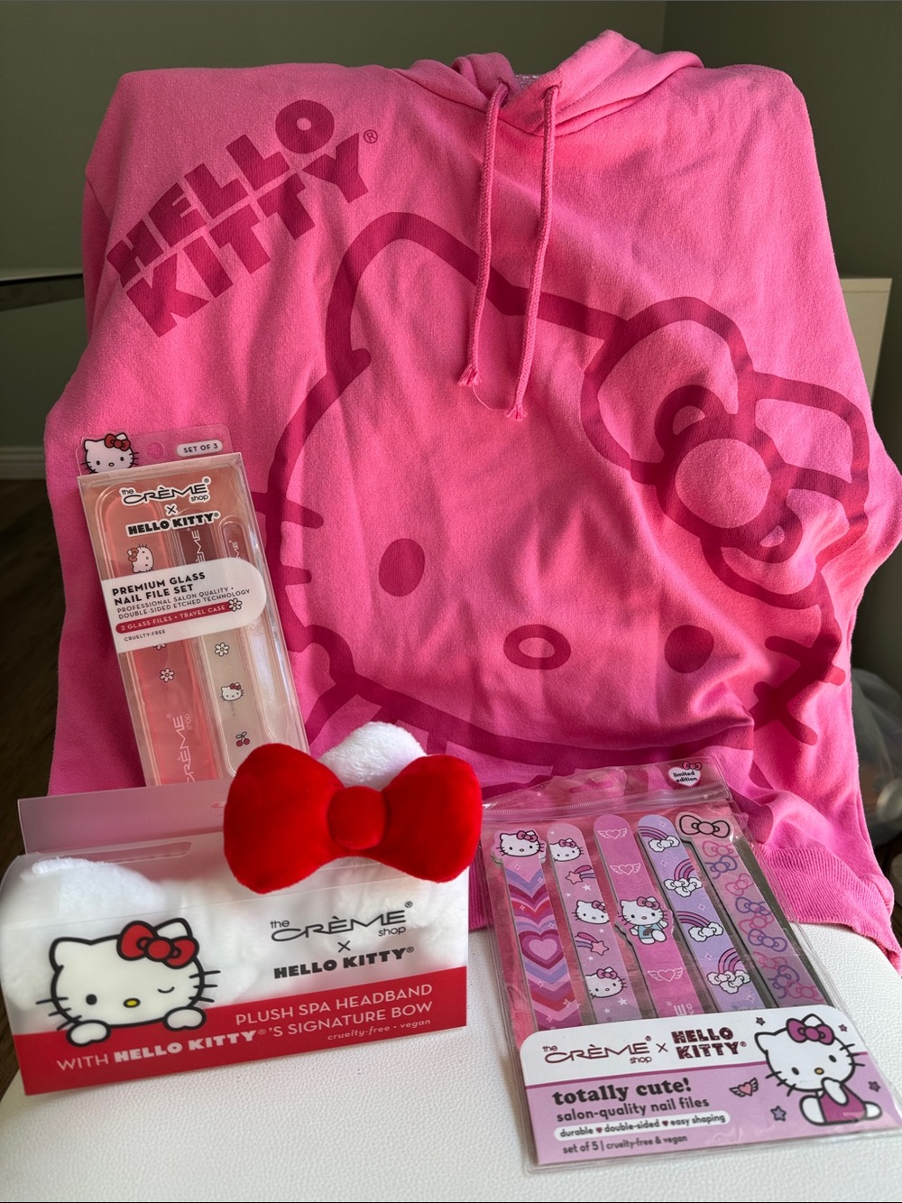 Hello Kitty 4 pc Bundle